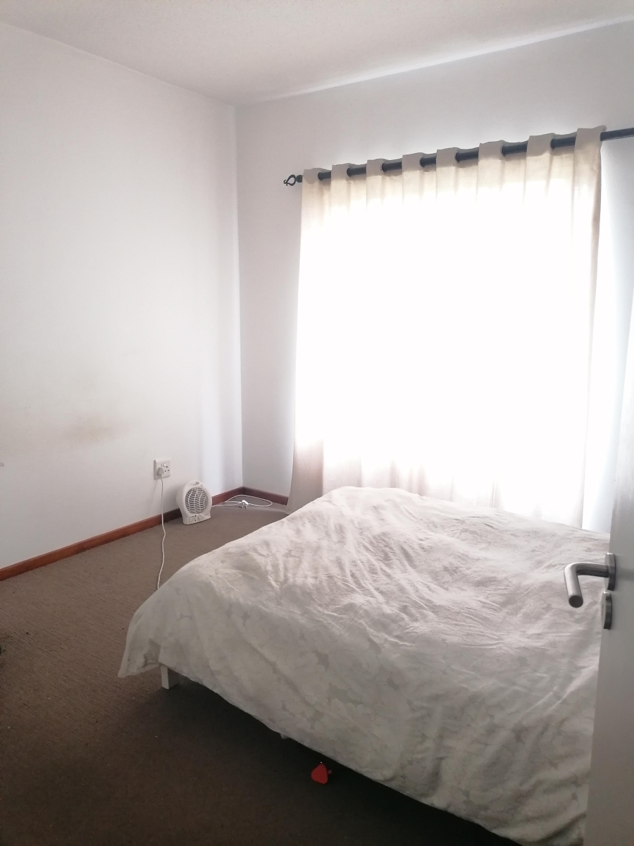 To Let 1 Bedroom Property for Rent in Broadacres Gauteng