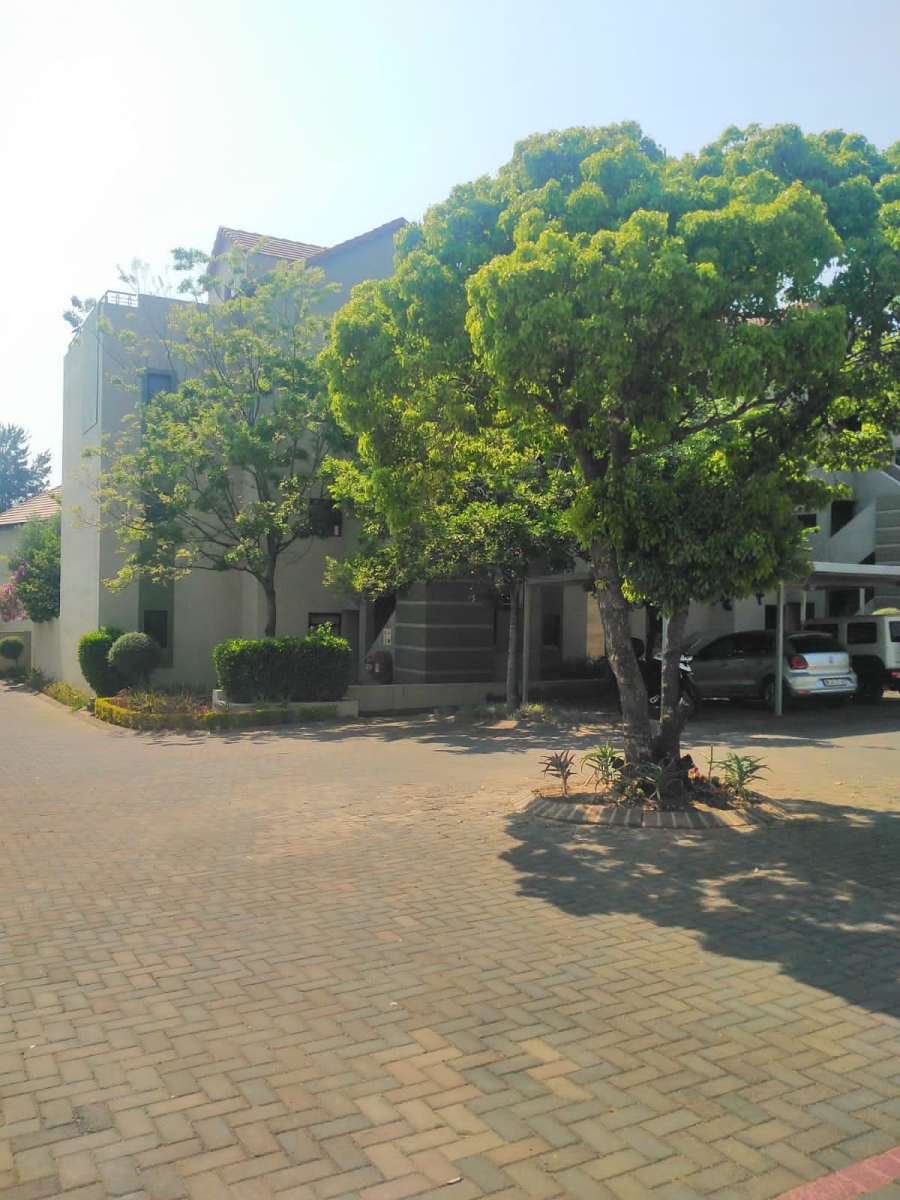 To Let 1 Bedroom Property for Rent in Broadacres Gauteng