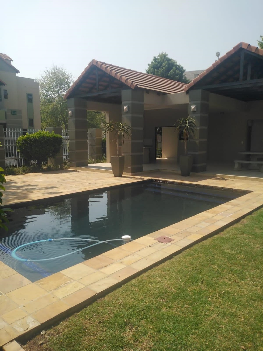 To Let 1 Bedroom Property for Rent in Broadacres Gauteng