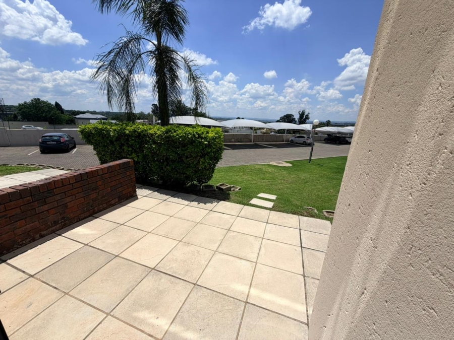 To Let 1 Bedroom Property for Rent in Beverley Gauteng