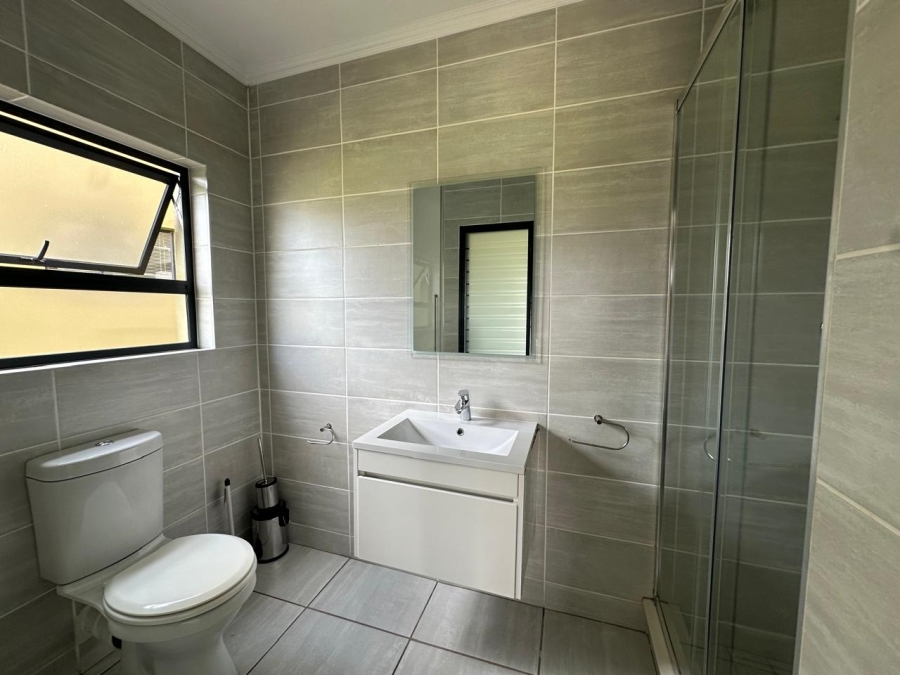 To Let 3 Bedroom Property for Rent in Waterfall Gauteng