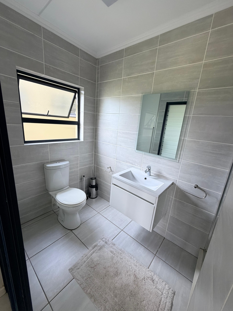 To Let 3 Bedroom Property for Rent in Waterfall Gauteng