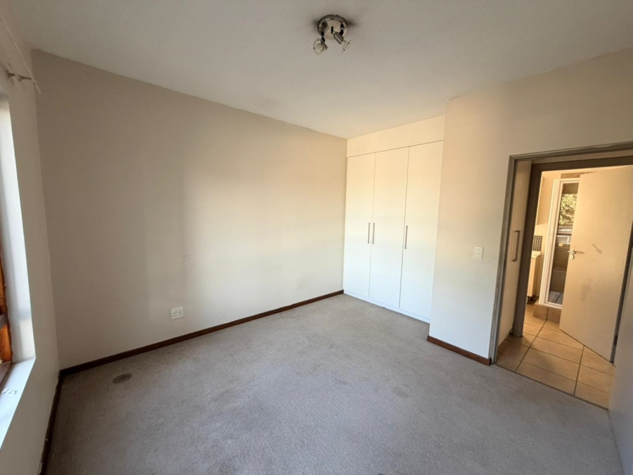 To Let 1 Bedroom Property for Rent in Broadacres Gauteng