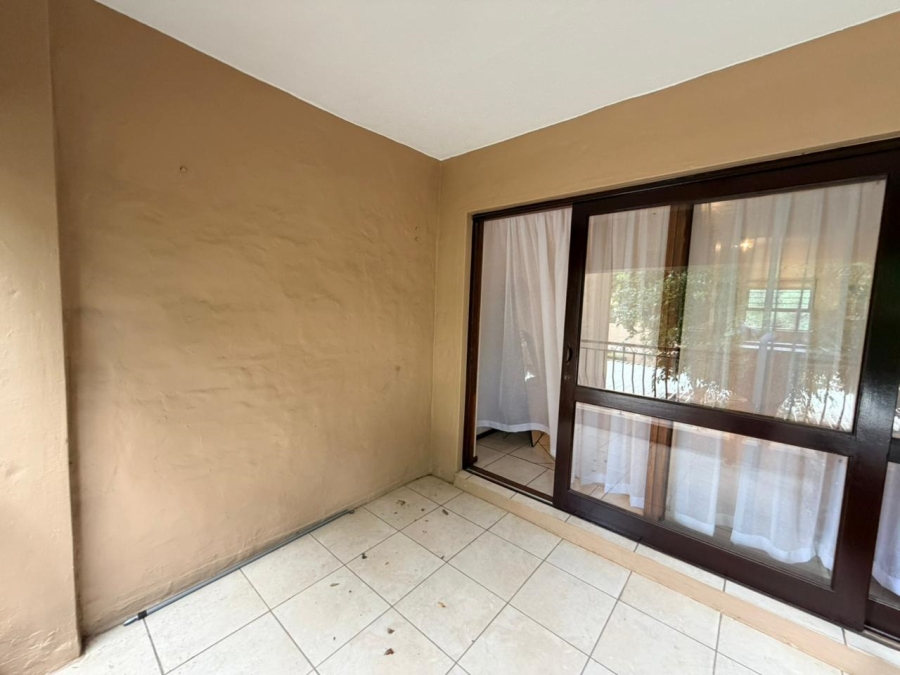 1 Bedroom Property for Sale in Lonehill Gauteng