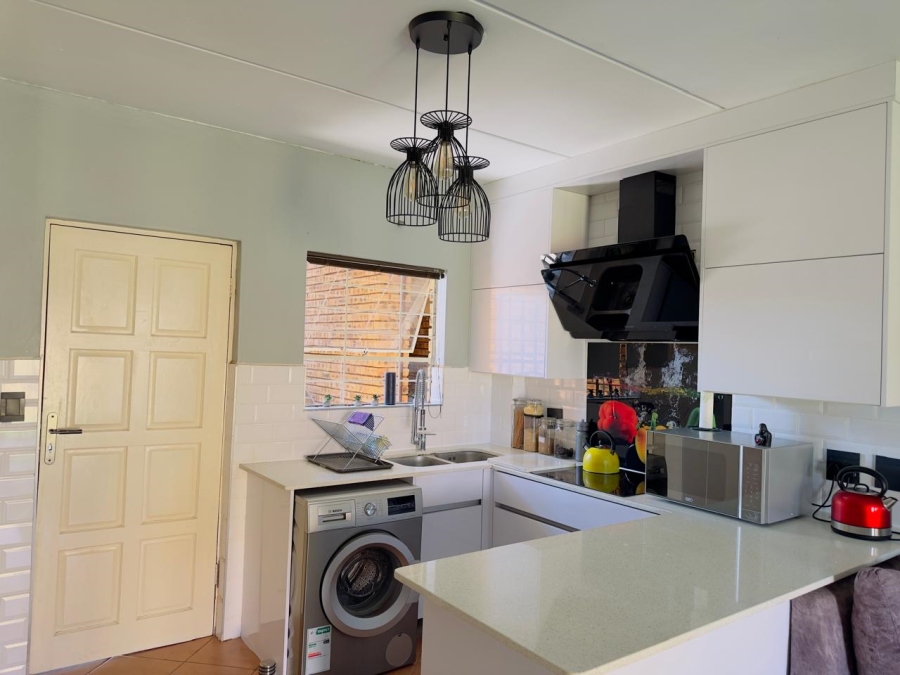 2 Bedroom Property for Sale in Honeydew Gauteng