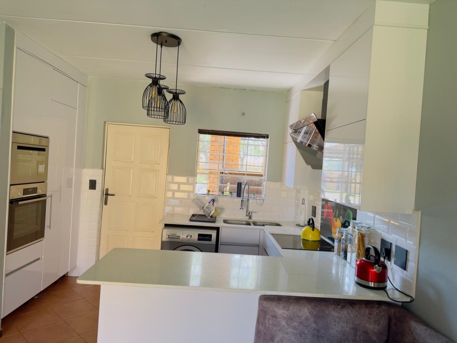 2 Bedroom Property for Sale in Honeydew Gauteng