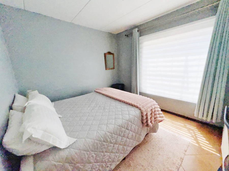 2 Bedroom Property for Sale in Honeydew Gauteng