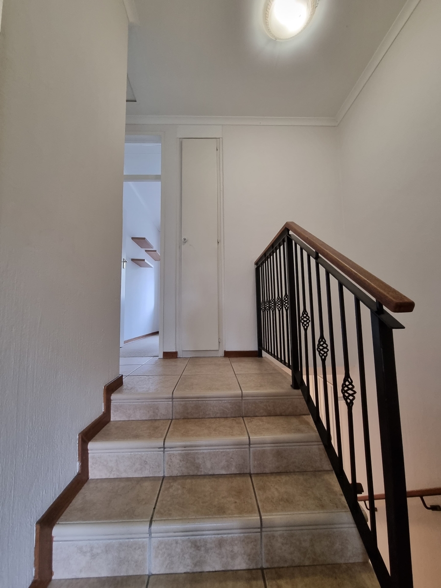 3 Bedroom Property for Sale in Atholl Gardens Gauteng