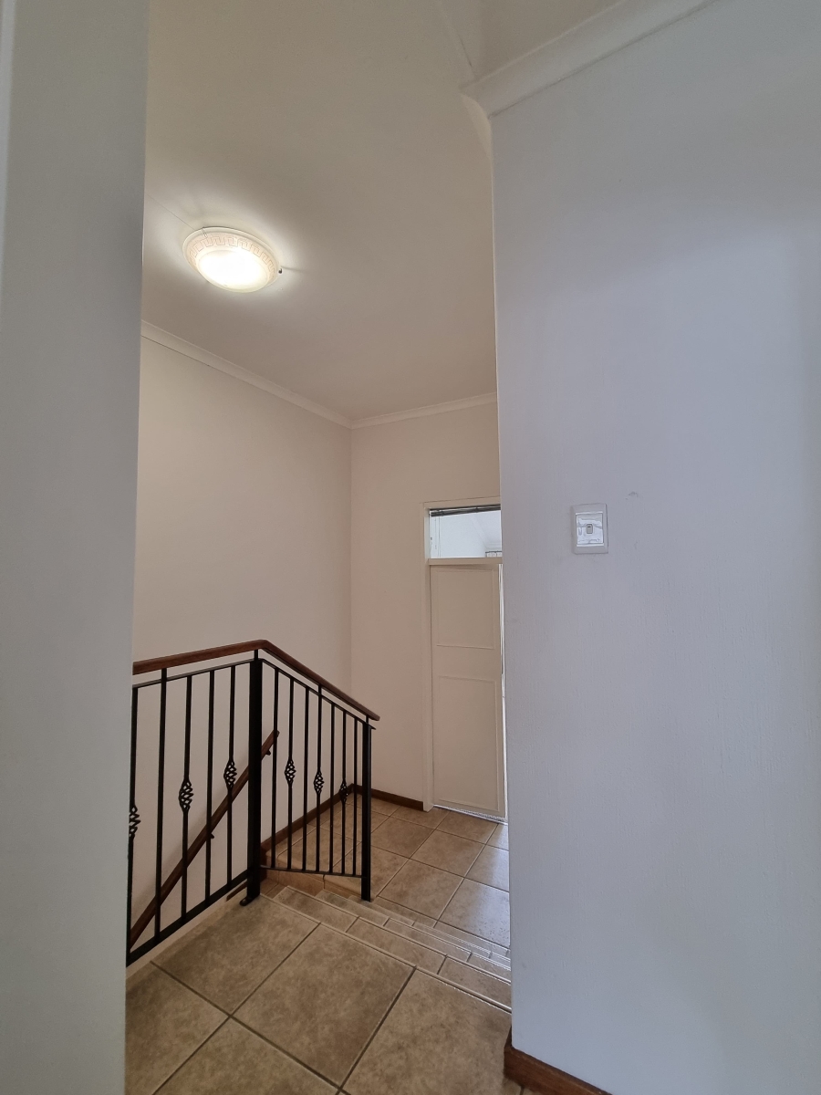 3 Bedroom Property for Sale in Atholl Gardens Gauteng