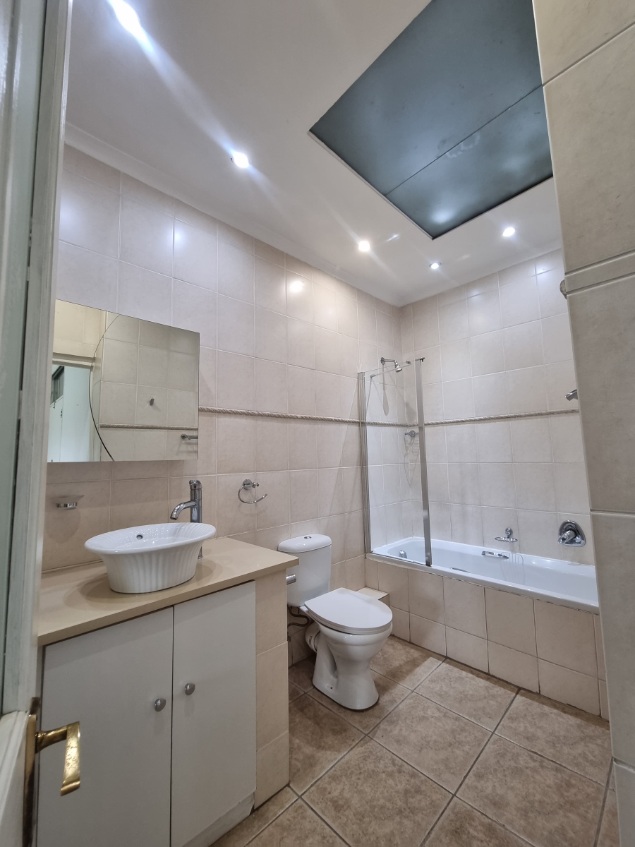 3 Bedroom Property for Sale in Atholl Gardens Gauteng