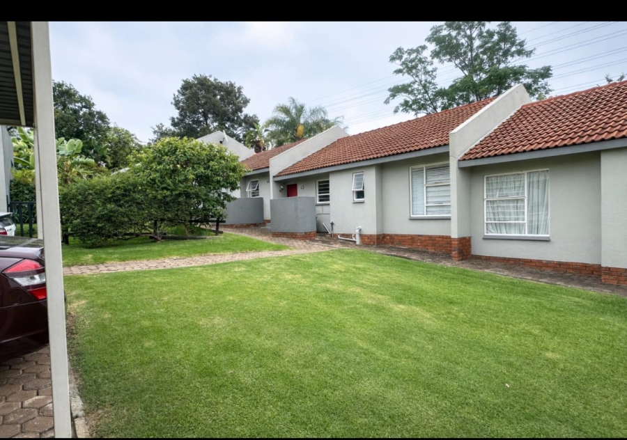 2 Bedroom Property for Sale in Magaliessig Gauteng