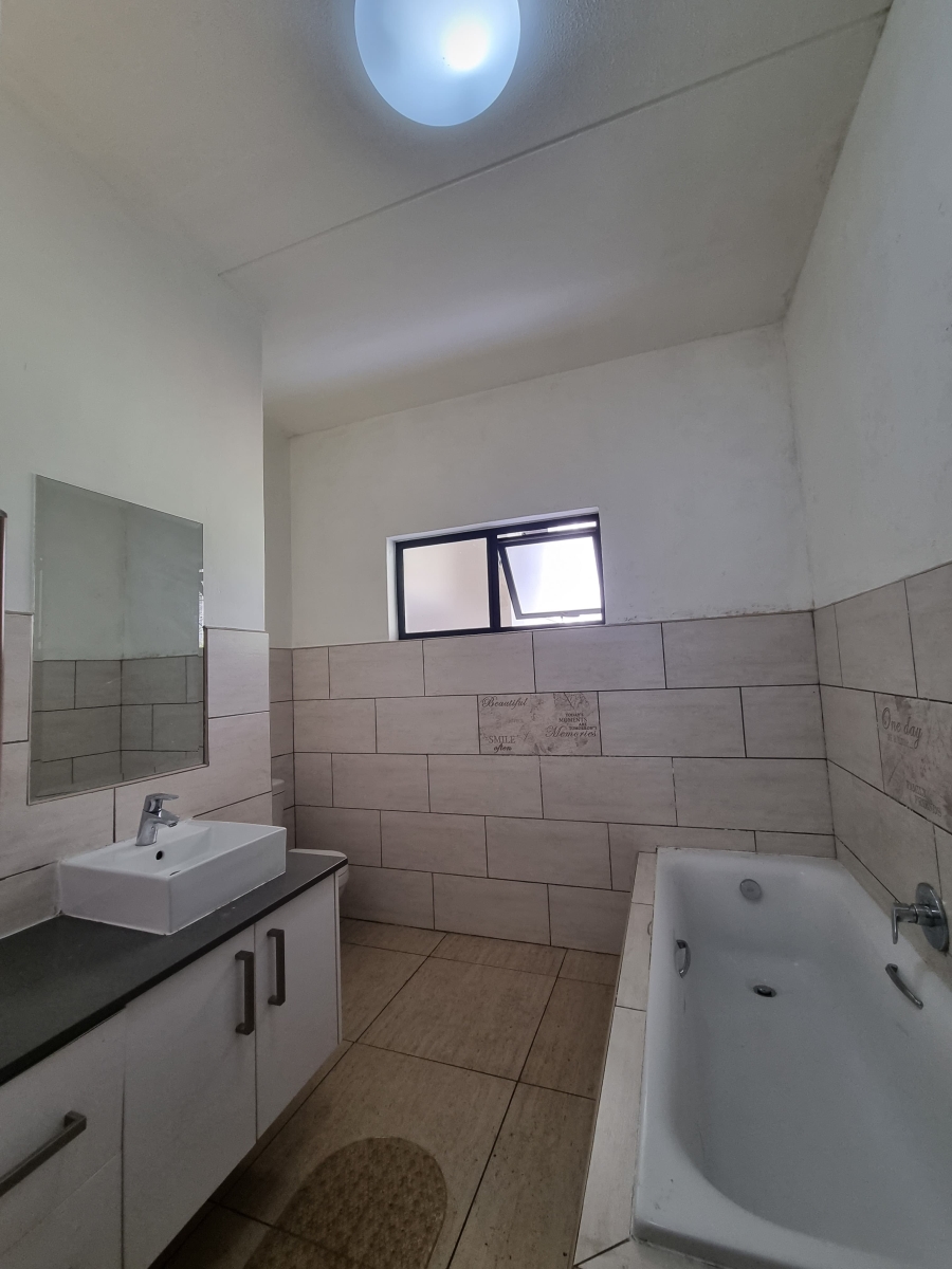 3 Bedroom Property for Sale in North Riding Gauteng