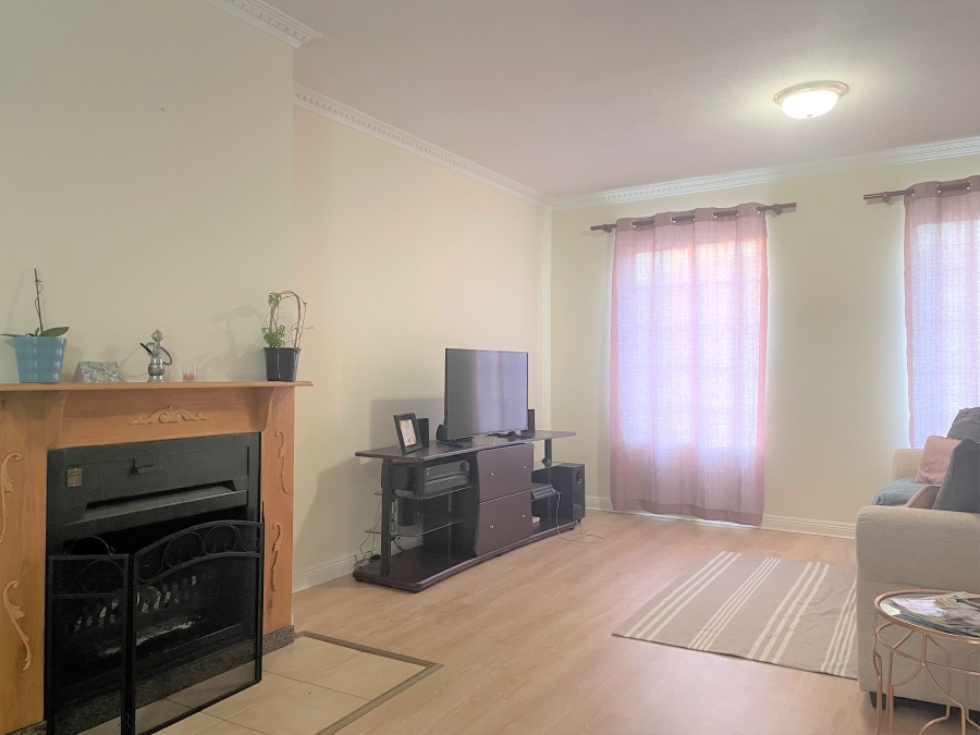 2 Bedroom Property for Sale in Sterrewag Gauteng