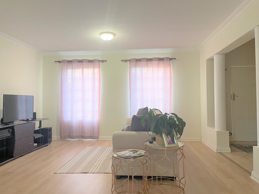 2 Bedroom Property for Sale in Sterrewag Gauteng