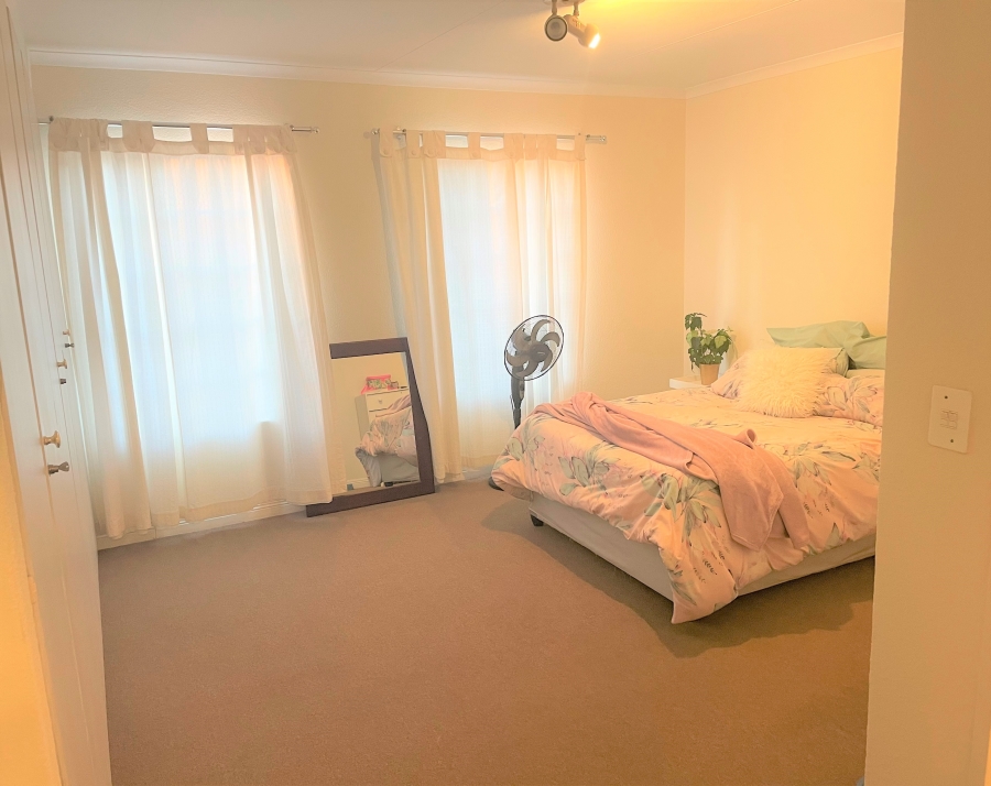 2 Bedroom Property for Sale in Sterrewag Gauteng