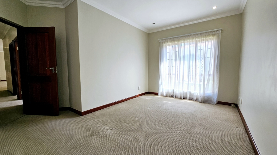 3 Bedroom Property for Sale in Featherwood Retirement Estate Gauteng
