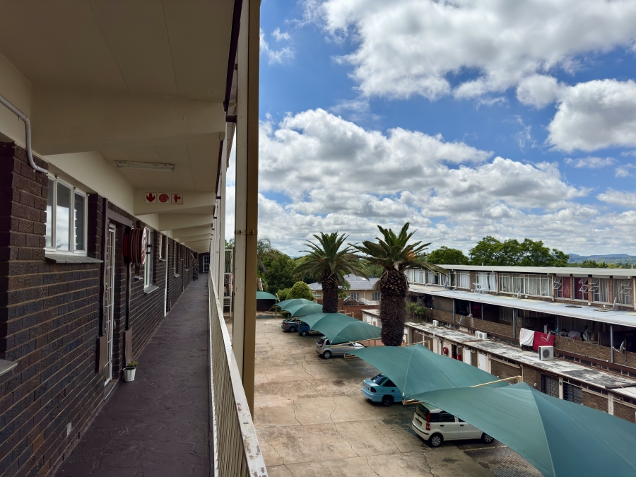 2 Bedroom Property for Sale in Waverley Gauteng