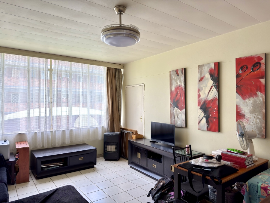 2 Bedroom Property for Sale in Waverley Gauteng