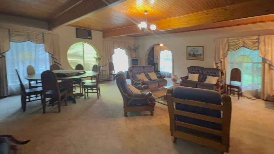 6 Bedroom Property for Sale in Eloffsdal Gauteng