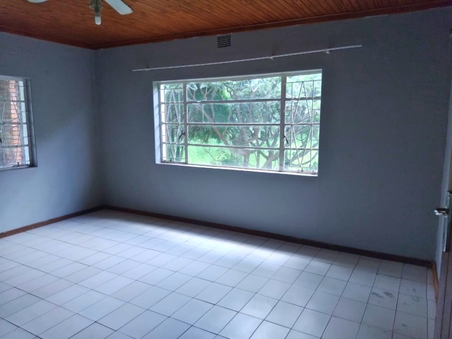 4 Bedroom Property for Sale in Lusthof Gauteng