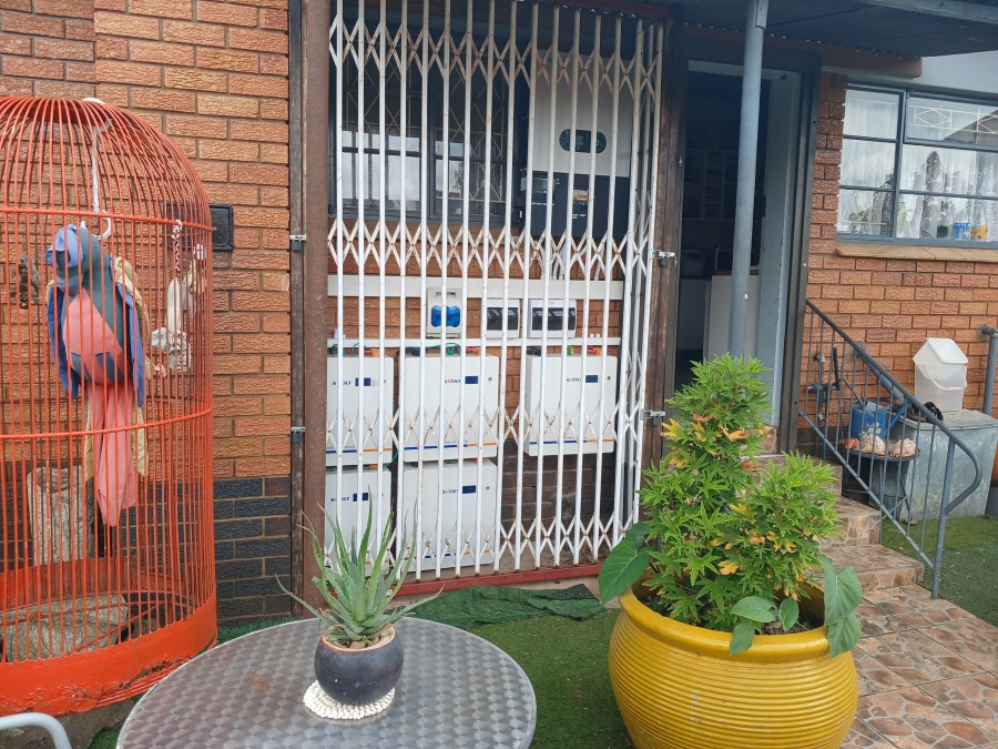 35 Bedroom Property for Sale in Waterval Ah Gauteng