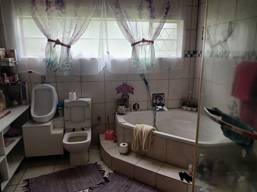 35 Bedroom Property for Sale in Waterval Ah Gauteng