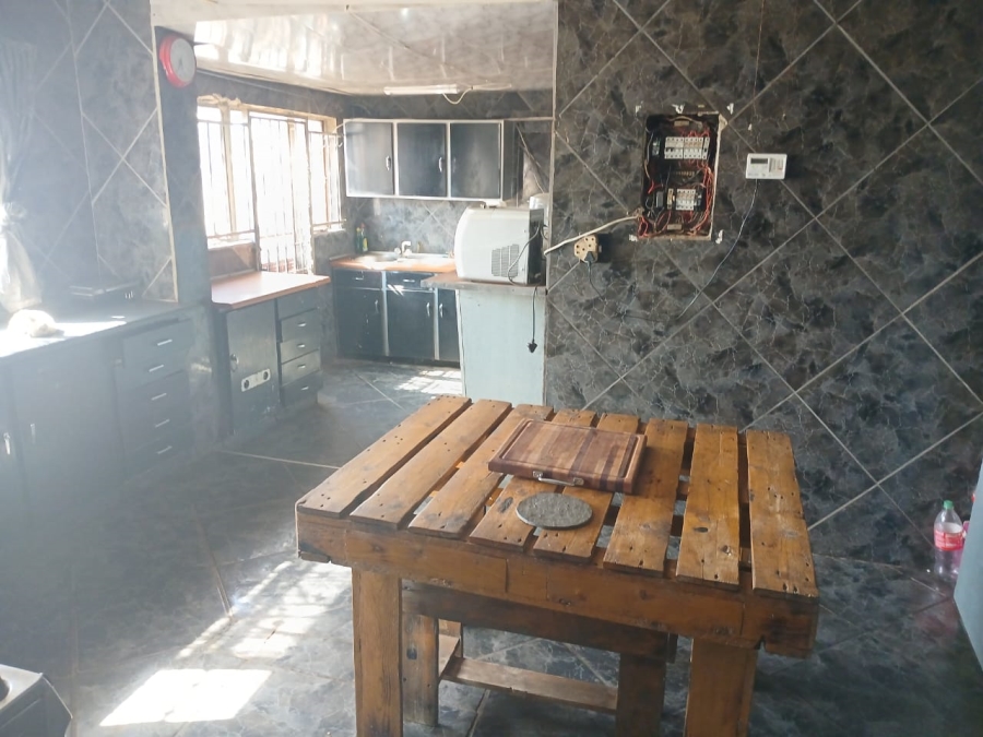 4 Bedroom Property for Sale in Vasfontein AH Gauteng