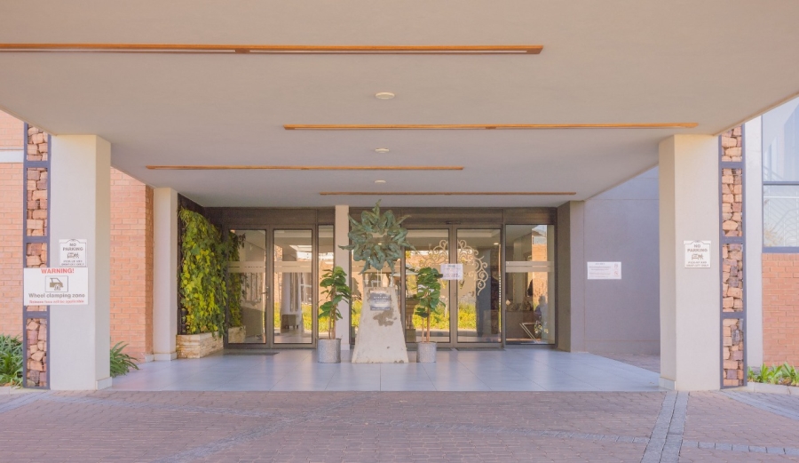 1 Bedroom Property for Sale in Waterkloof Ridge Gauteng