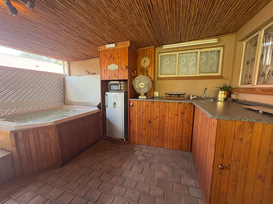 6 Bedroom Property for Sale in Wolmer Gauteng