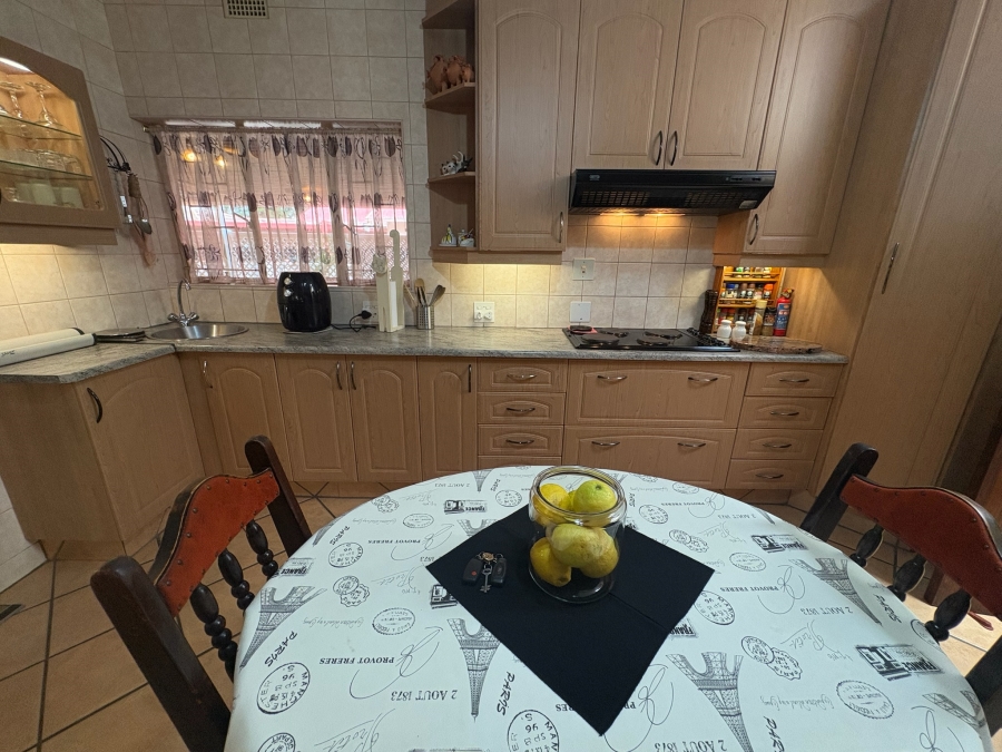 6 Bedroom Property for Sale in Wolmer Gauteng