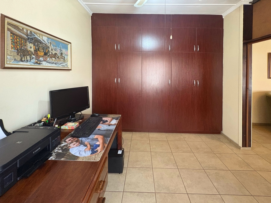 6 Bedroom Property for Sale in Wolmer Gauteng