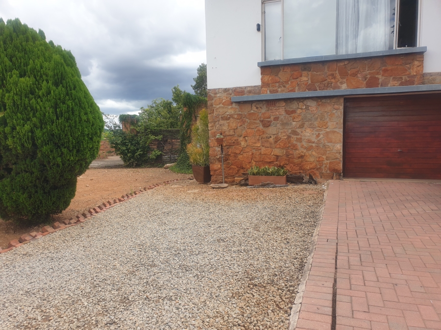 1 Bedroom Property for Sale in Die Wilgers Gauteng