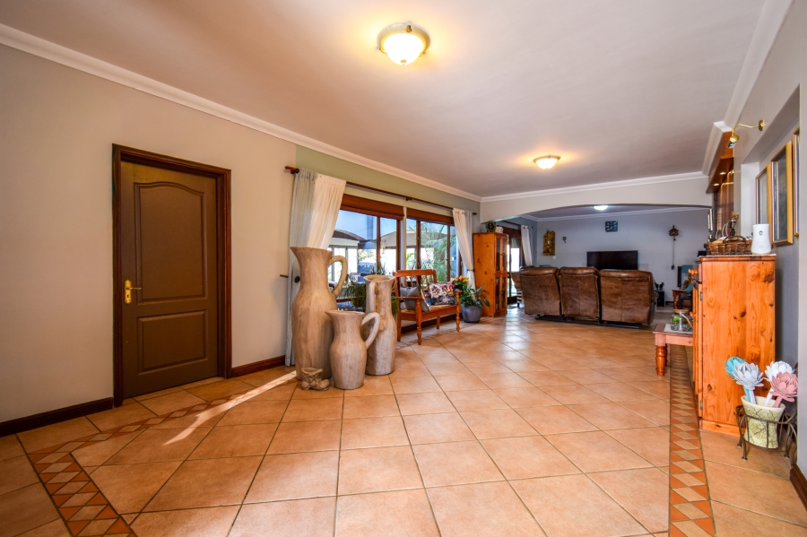 4 Bedroom Property for Sale in Woodhill Estate Gauteng
