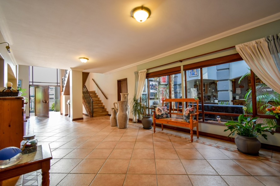 4 Bedroom Property for Sale in Woodhill Estate Gauteng