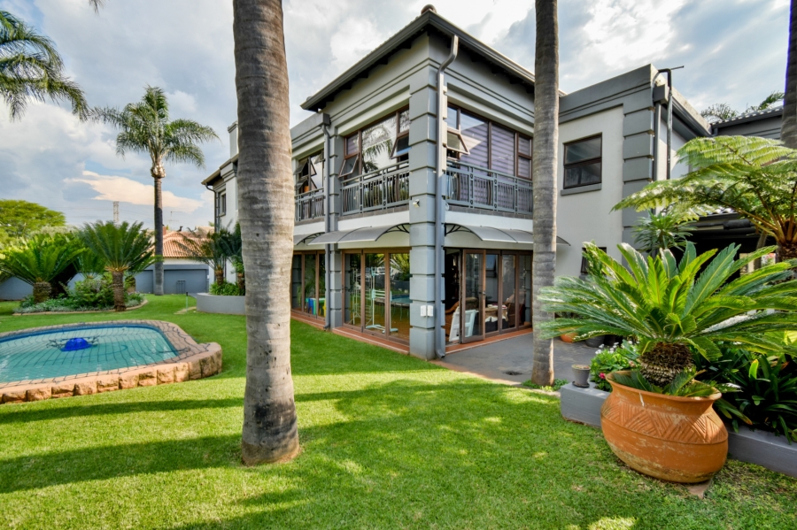 4 Bedroom Property for Sale in Woodhill Estate Gauteng