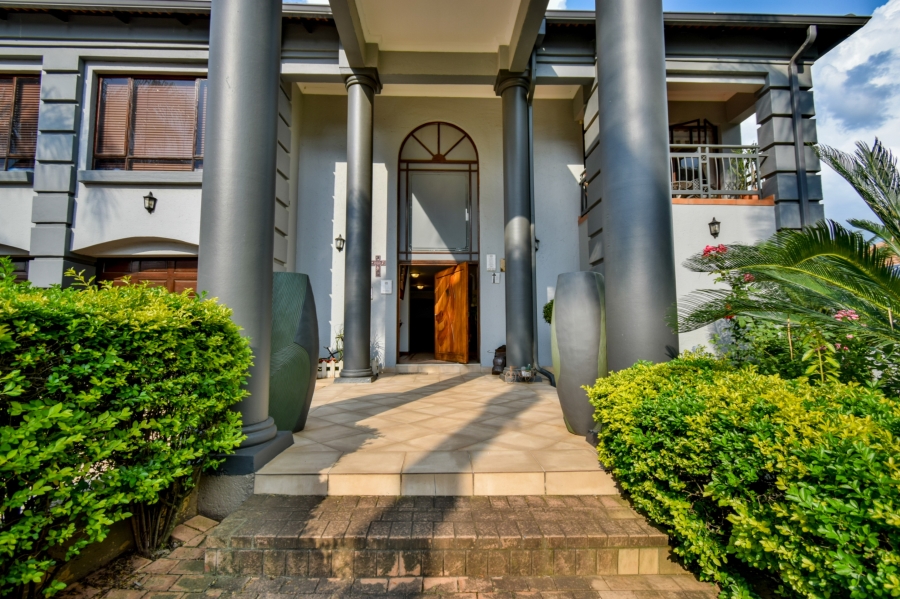 4 Bedroom Property for Sale in Woodhill Estate Gauteng