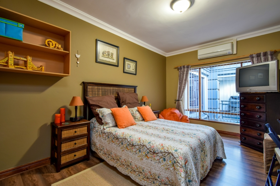 4 Bedroom Property for Sale in Woodhill Estate Gauteng