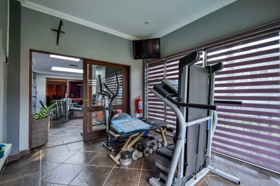 4 Bedroom Property for Sale in Woodhill Estate Gauteng