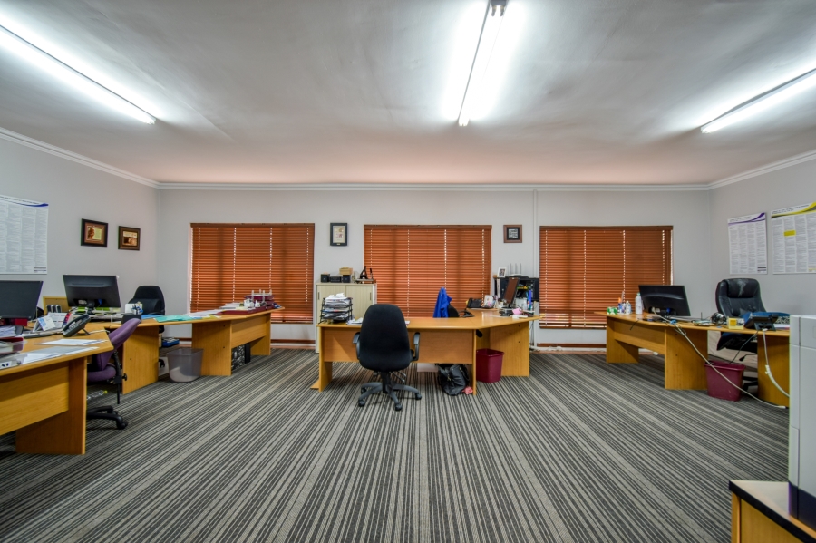 4 Bedroom Property for Sale in Woodhill Estate Gauteng