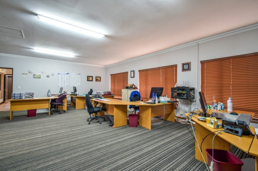 4 Bedroom Property for Sale in Woodhill Estate Gauteng