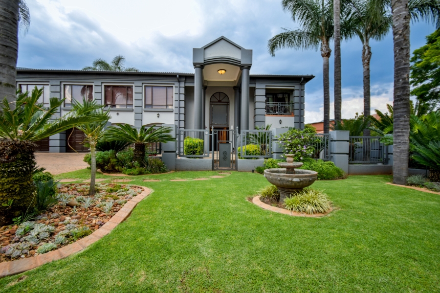 4 Bedroom Property for Sale in Woodhill Estate Gauteng