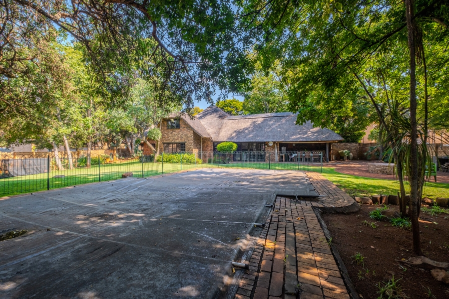 6 Bedroom Property for Sale in Boardwalk Villas Gauteng