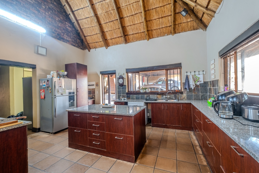 6 Bedroom Property for Sale in Boardwalk Villas Gauteng