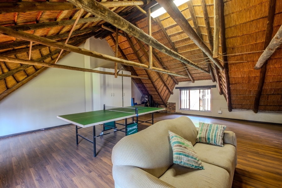 6 Bedroom Property for Sale in Boardwalk Villas Gauteng