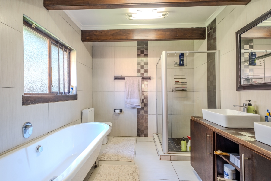 6 Bedroom Property for Sale in Boardwalk Villas Gauteng