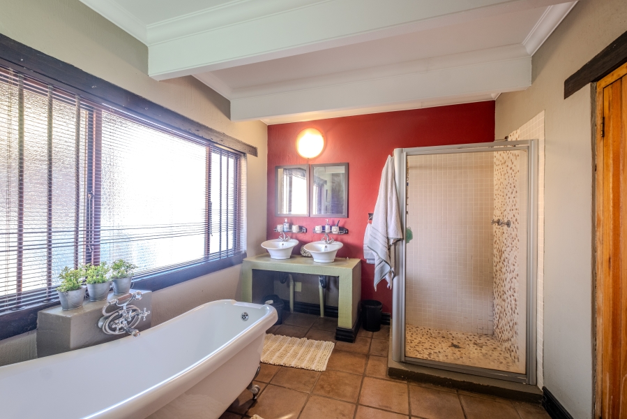 6 Bedroom Property for Sale in Boardwalk Villas Gauteng