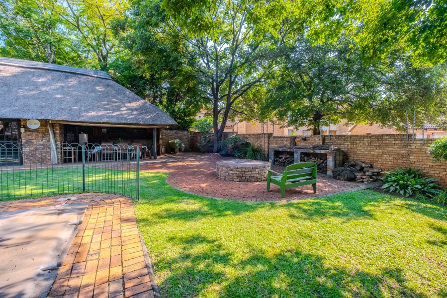 6 Bedroom Property for Sale in Boardwalk Villas Gauteng