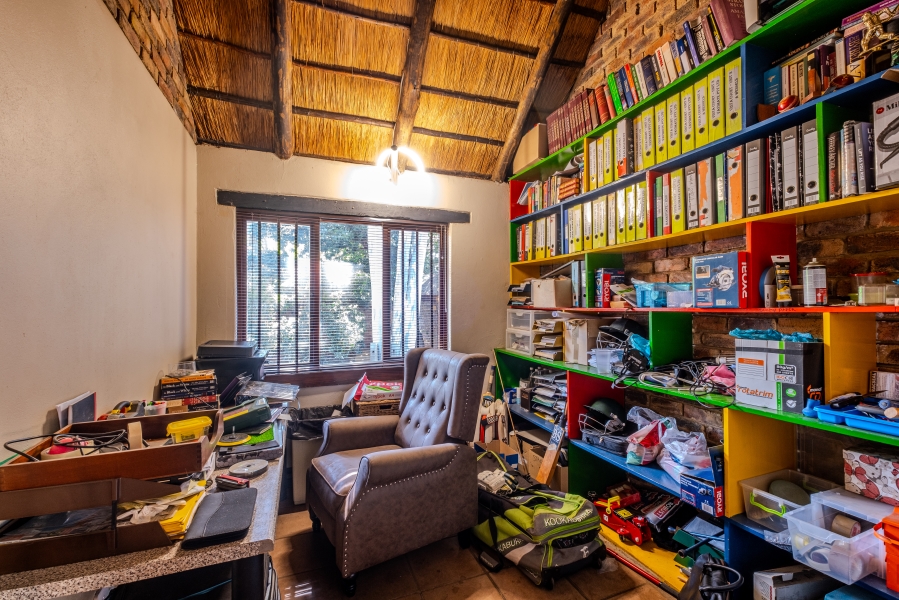 6 Bedroom Property for Sale in Boardwalk Villas Gauteng