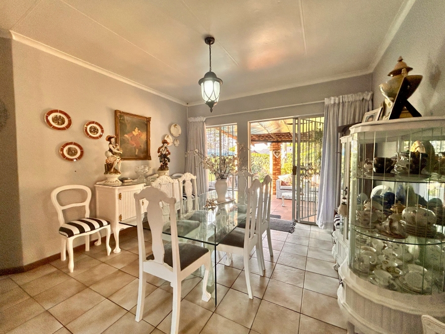 3 Bedroom Property for Sale in Garsfontein Gauteng