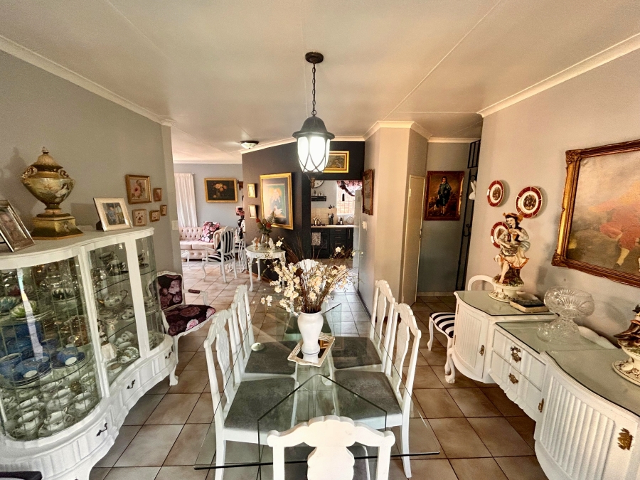 3 Bedroom Property for Sale in Garsfontein Gauteng